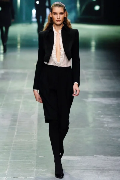 Look 7